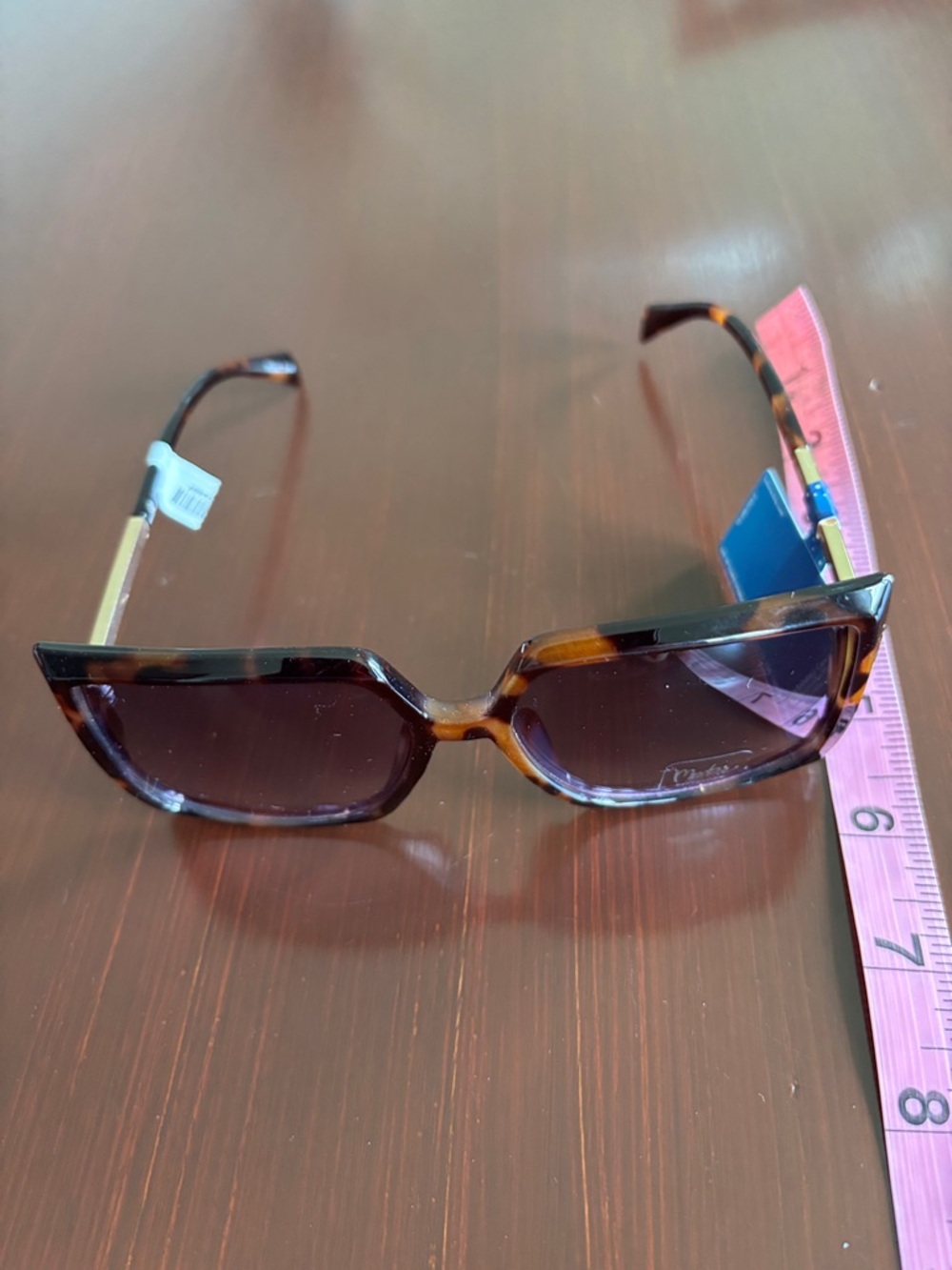 Mackie 100% UV protection Square/round tortoise shell,gold arms,pink lens - Picture 7 of 12